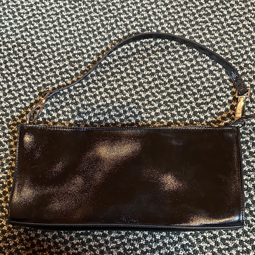Sleek Black Shoulder Bag